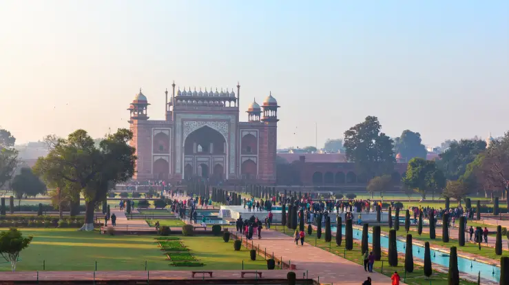 Taj Mahal-Tinder Travel