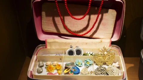 Jewellery Travel Essentials - Tinder Travel