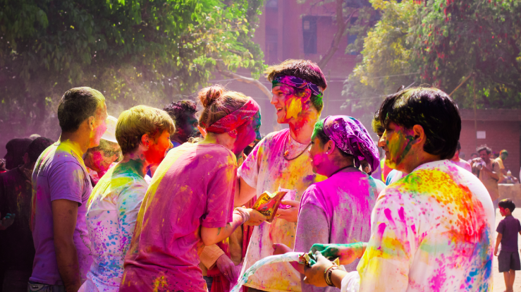 Holi 2025 - Tinder Travel